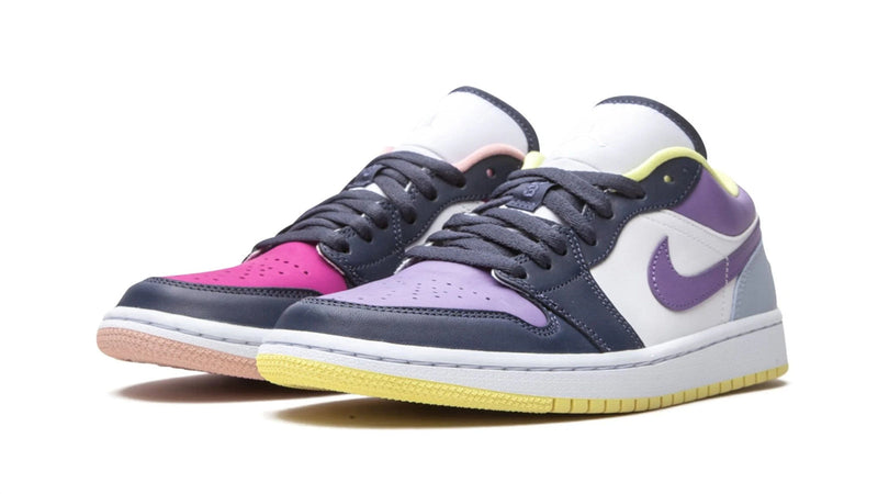 Air Jordan 1 Low SE WMNS 'Mismatched' (Purple/Magenta)